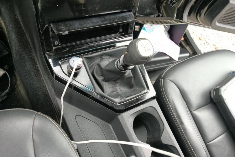 Used Wuling Zhengcheng 2021 1.5T Manual Luxury Version Gear Lever