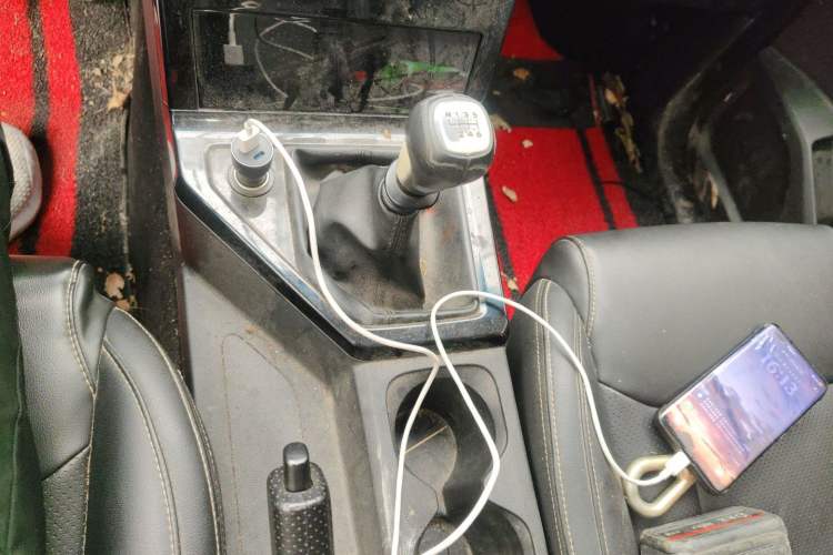 Used Wuling Zhengcheng 2021 1.5T Manual Luxury Version Gear Lever