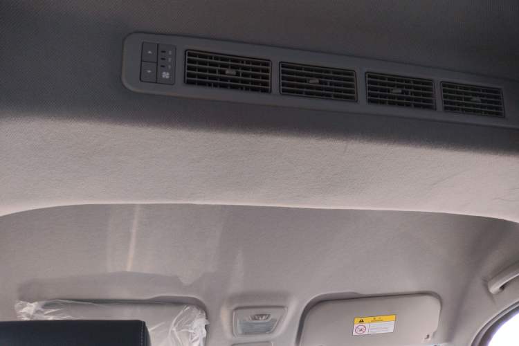 Used Wuling Zhengcheng 2021 1.5T Manual Luxury Version Headliner
