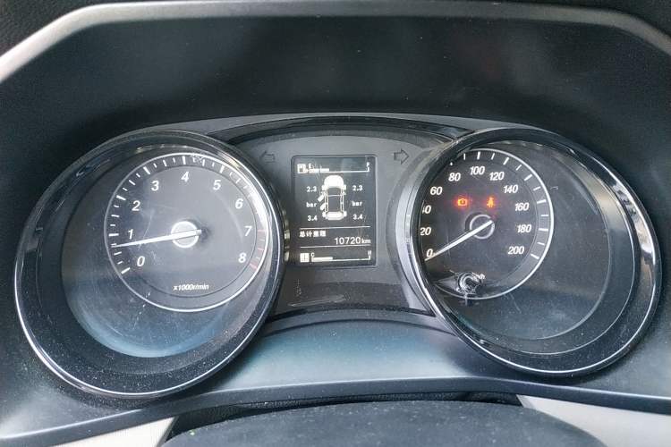 Used Wuling Zhengcheng 2021 1.5T Manual Luxury Version Instrument Cluster