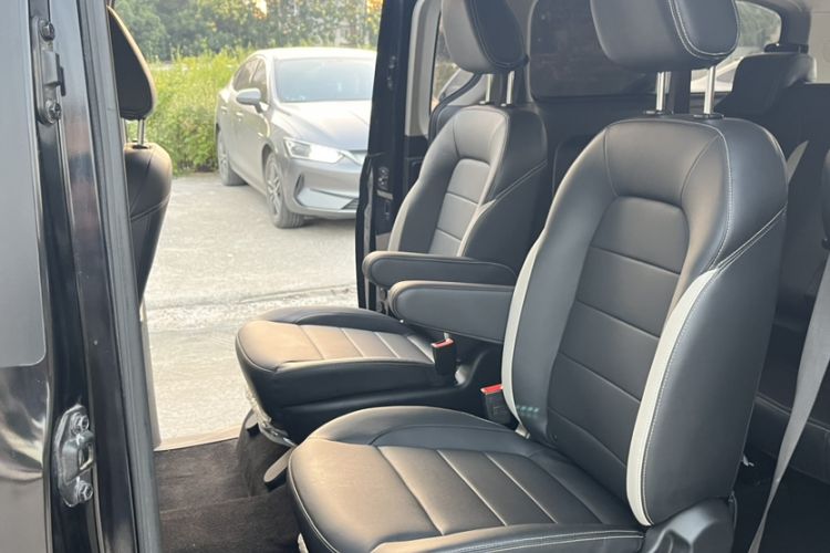 Used Wuling Zhengcheng 2021 1.5T Manual Luxury Version Interior 3