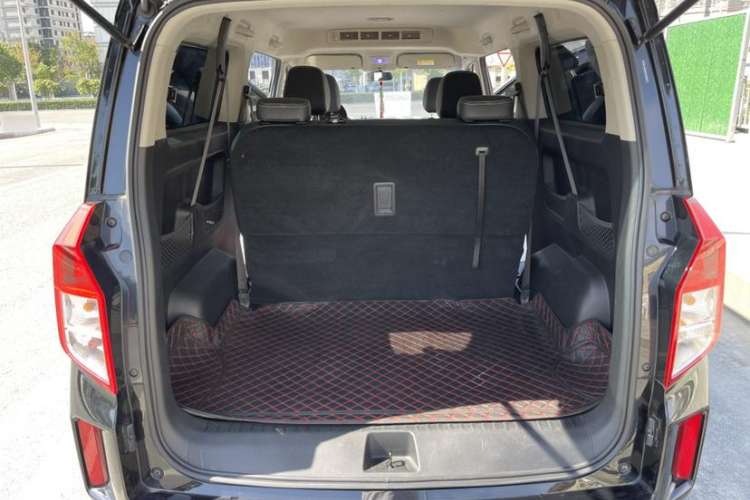Used Wuling Zhengcheng 2021 1.5T Manual Luxury Version Interior 6