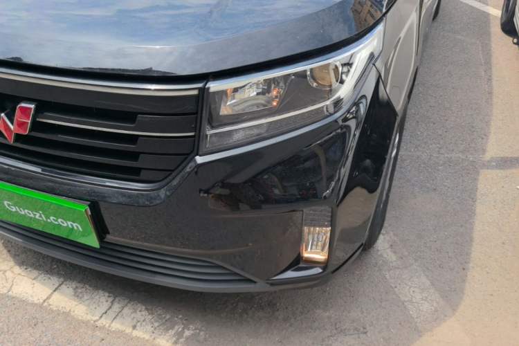 Used Wuling Zhengcheng 2021 1.5T Manual Luxury Version Left Front Headlight