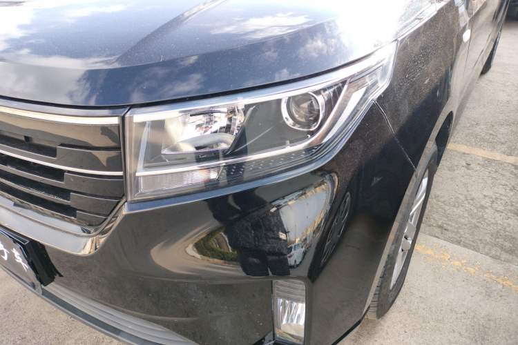 Used Wuling Zhengcheng 2021 1.5T Manual Luxury Version Left Front Headlight