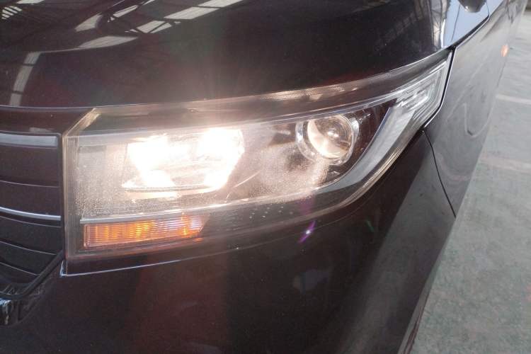 Used Wuling Zhengcheng 2021 1.5T Manual Luxury Version Left Front Headlight