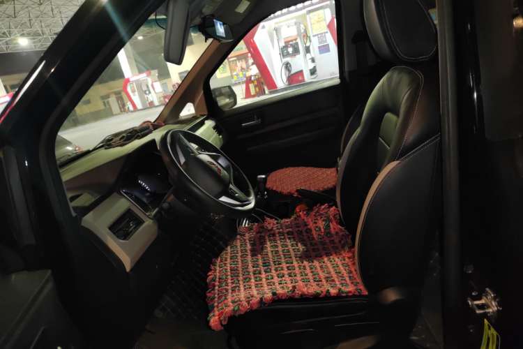 Used Wuling Zhengcheng 2021 1.5T Manual Comfort Version Left Front Seat