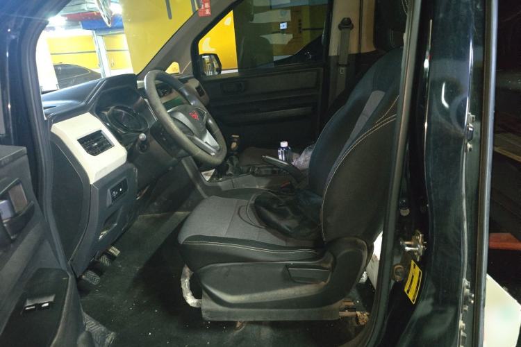 Used Wuling Zhengcheng 2021 1.5T Manual Comfort Version Left Front Seat