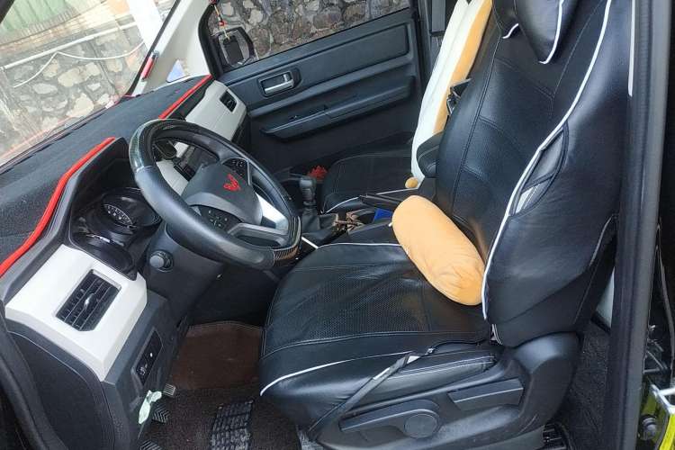 Used Wuling Zhengcheng 2021 1.5T Manual Luxury Version Left Front Seat