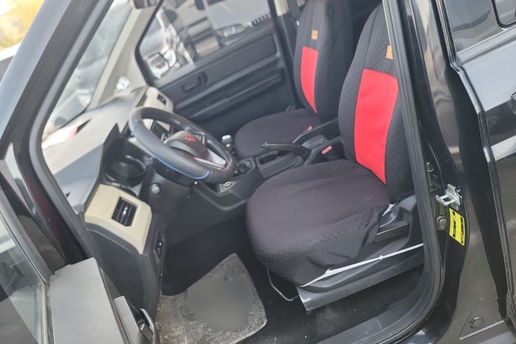 Used Wuling Zhengcheng 2021 1.5T Manual Comfort Version Left Front Seat