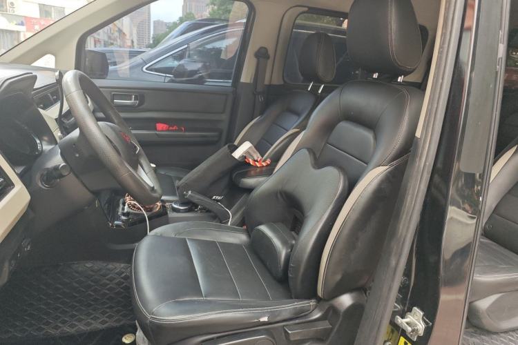 Used Wuling Zhengcheng 2021 1.5T Manual Luxury Version Left Front Seat