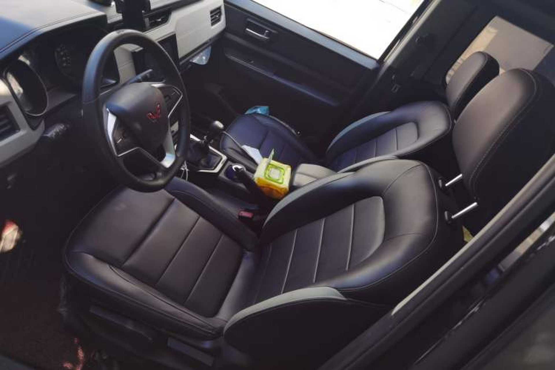 Used Wuling Zhengcheng 2021 1.5T Manual Luxury Version Left Front Seat