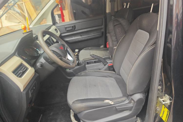Used Wuling Zhengcheng 2021 1.5T Manual Comfort Version Left Front Seat