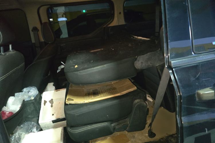 Used Wuling Zhengcheng 2021 1.5T Manual Comfort Version Left Rear Seat