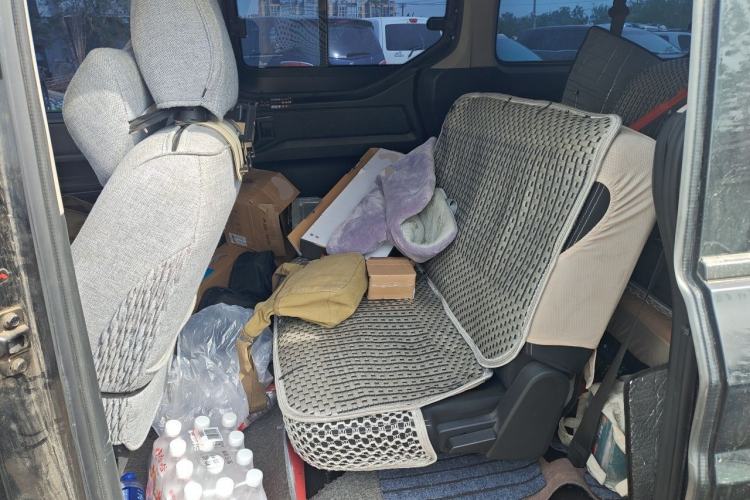 Used Wuling Zhengcheng 2021 1.5T Manual Comfort Version Left Rear Seat