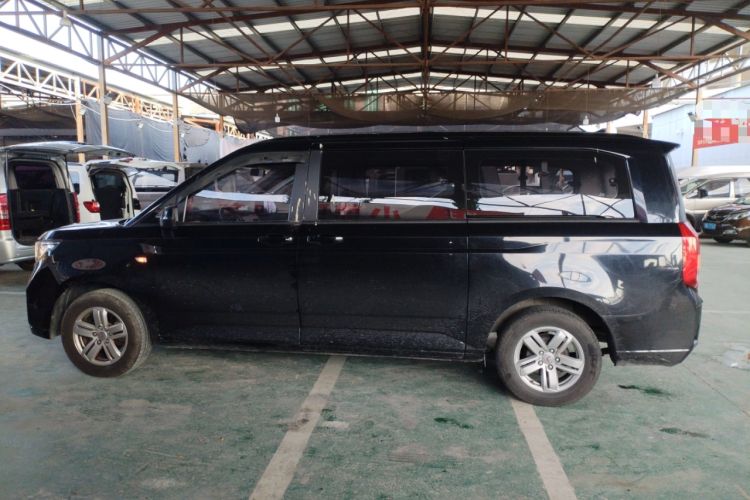 Used Wuling Zhengcheng 2021 1.5T Manual Luxury Version Left Side