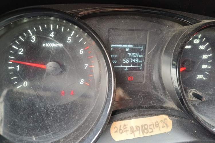 Used Wuling Zhengcheng 2021 1.5T Manual Comfort Version Odometer Close Up