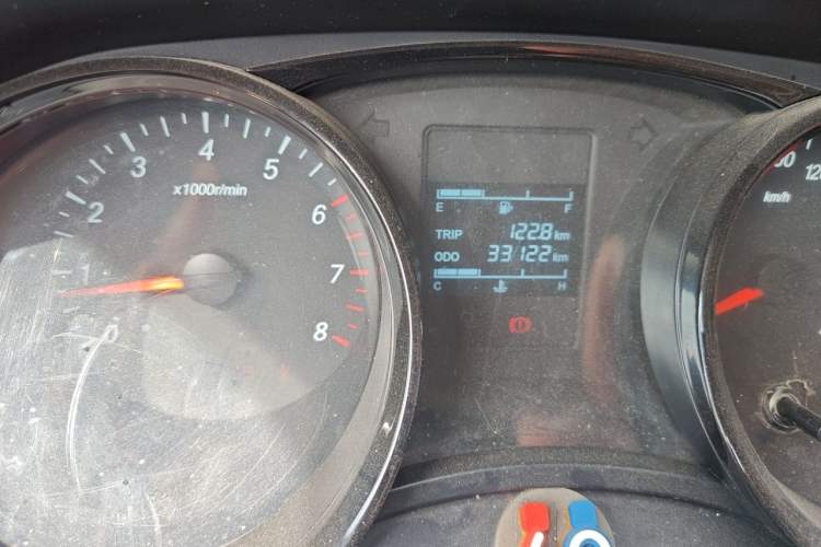Used Wuling Zhengcheng 2021 1.5T Manual Comfort Version Odometer Close Up