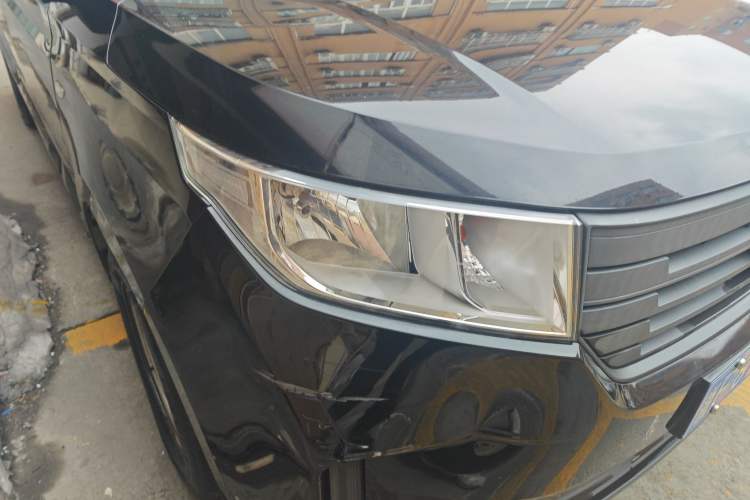 Used Wuling Zhengcheng 2021 1.5T Manual Comfort Version Right Front Headlight