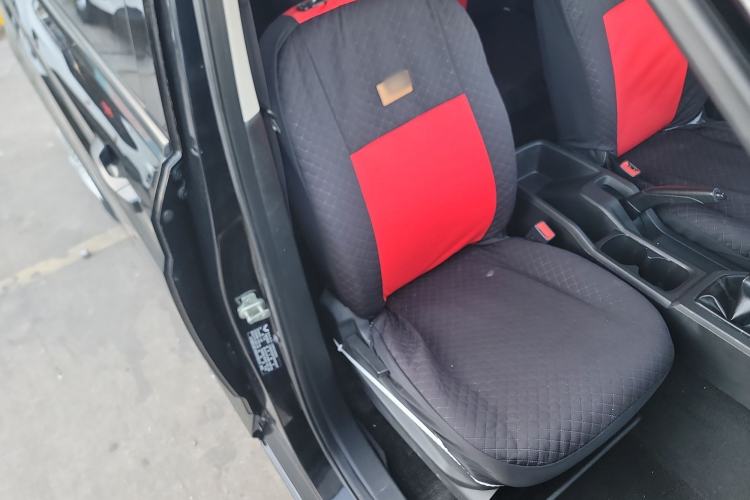 Used Wuling Zhengcheng 2021 1.5T Manual Comfort Version Right Front Seat