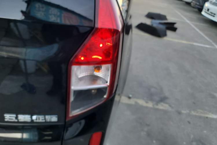 Used Wuling Zhengcheng 2021 1.5T Manual Comfort Version Right Rear Taillight