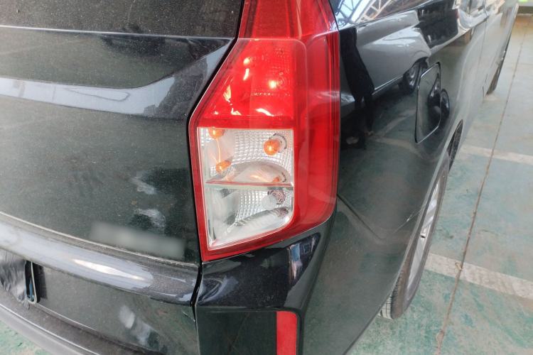 Used Wuling Zhengcheng 2021 1.5T Manual Luxury Version Right Rear Taillight
