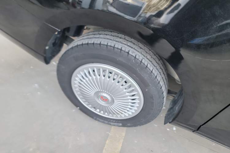 Used Wuling Zhengcheng 2021 1.5T Manual Comfort Version Right Rear Wheel Hub