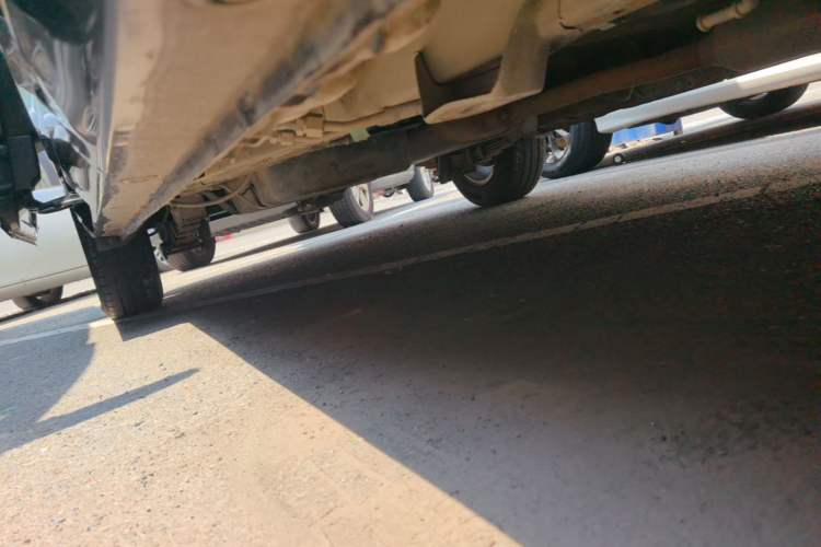 Used Wuling Zhengcheng 2021 1.5T Manual Luxury Version Right Side Sill