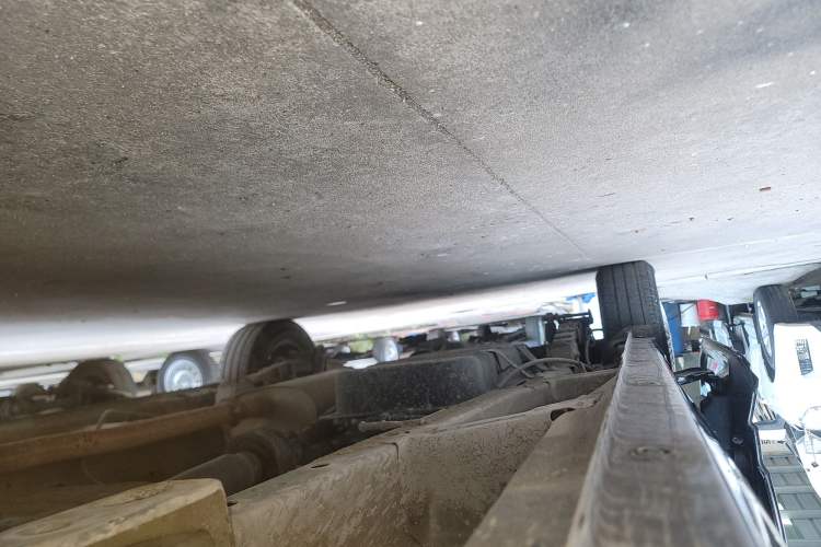 Used Wuling Zhengcheng 2021 1.5T Manual Comfort Version Right Side Sill