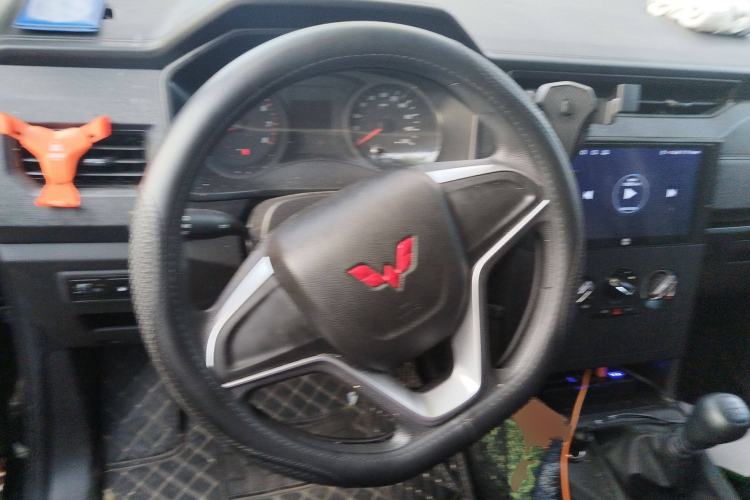 Used Wuling Zhengcheng 2021 1.5T Manual Comfort Version Steering Wheel