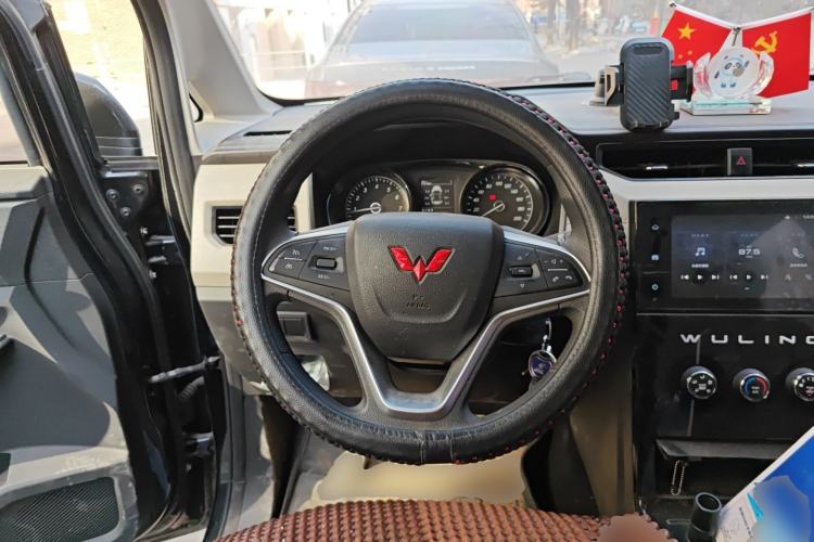 Used Wuling Zhengcheng 2021 1.5T Manual Luxury Version Steering Wheel
