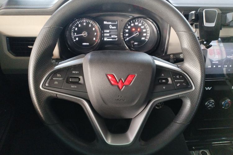 Used Wuling Zhengcheng 2021 1.5T Manual Luxury Version Steering Wheel
