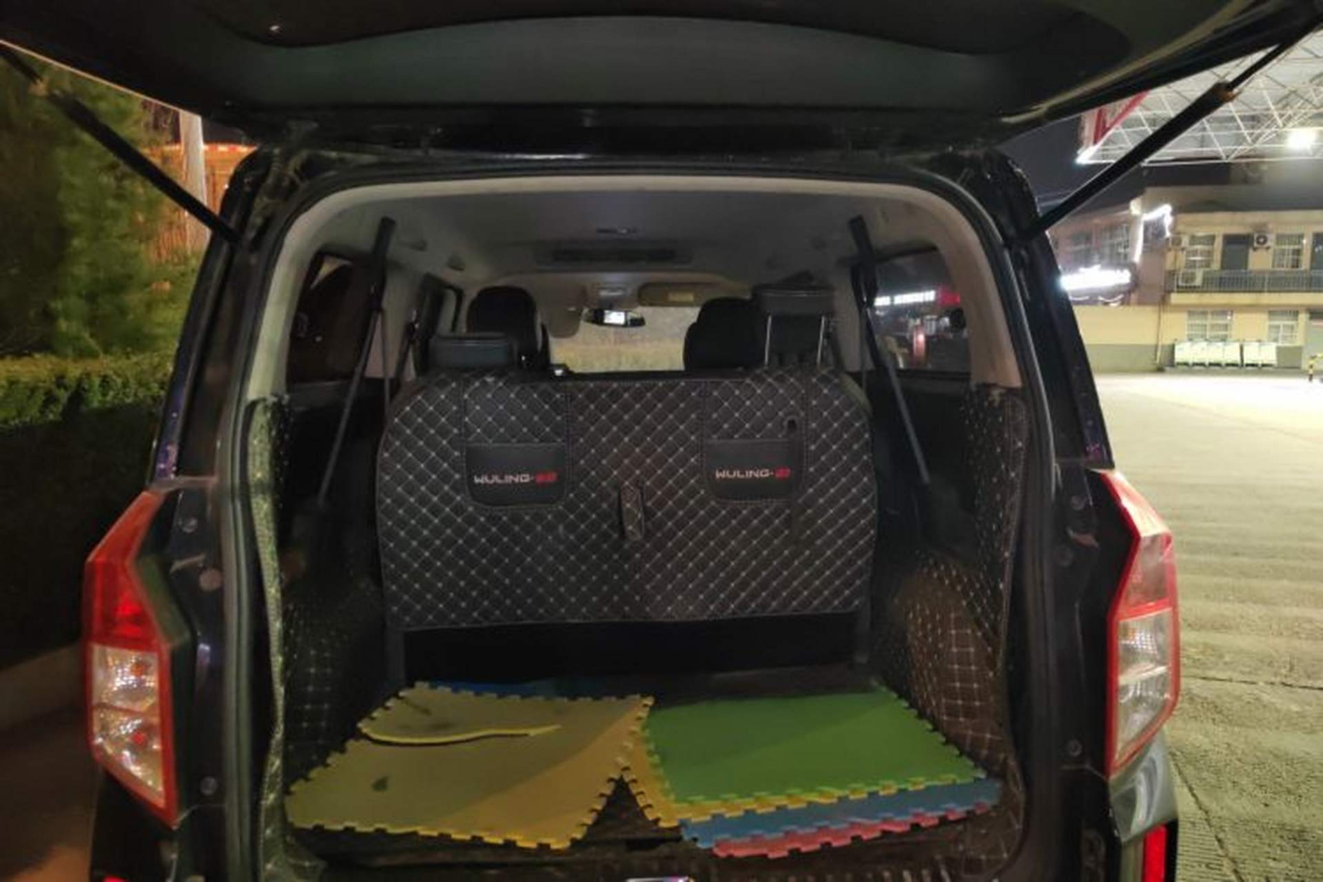 Used Wuling Zhengcheng 2021 1.5T Manual Comfort Version Trunk