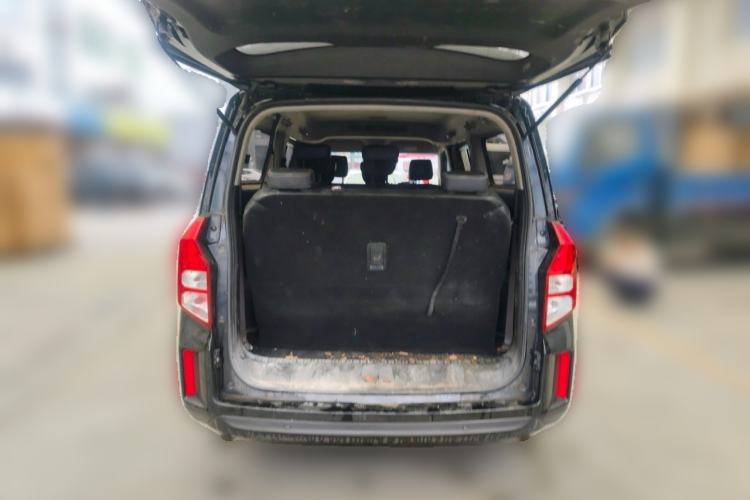 Used Wuling Zhengcheng 2021 1.5T Manual Luxury Version Trunk