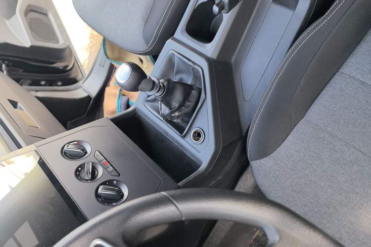 Used Wuling Zhengcheng 2021 1.5T Manual Comfort Version Trunk