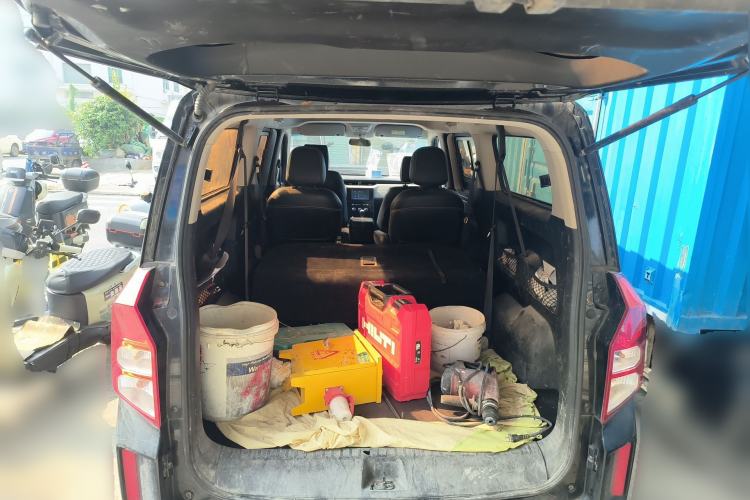 Used Wuling Zhengcheng 2021 1.5T Manual Luxury Version Trunk
