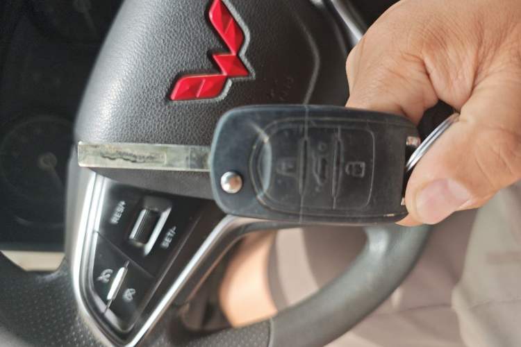 Used Wuling Zhengcheng 2021 1.5T Manual Luxury Version Vehicle Key