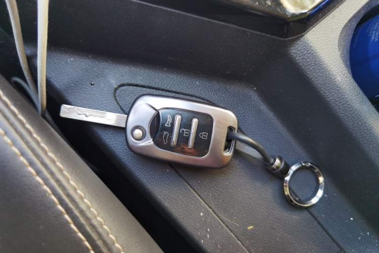 Used Wuling Zhengcheng 2021 1.5T Manual Luxury Version Vehicle Key