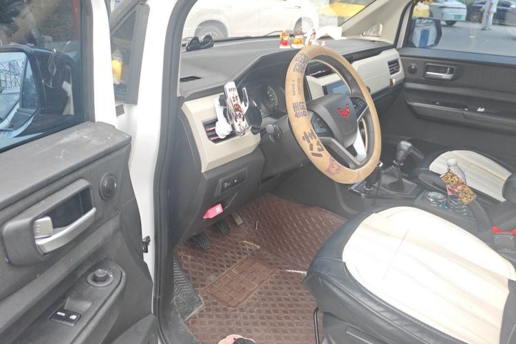 Used Wuling Zhengcheng 2021 1.5T Manual Luxury Version Driver Seat