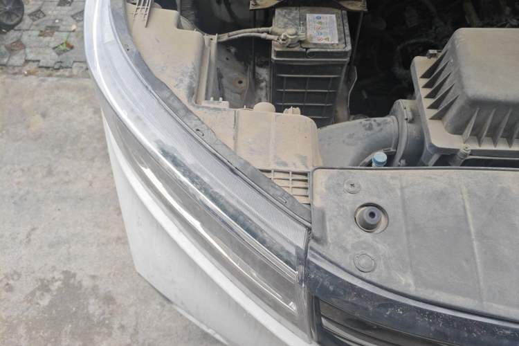 Used Wuling Zhengcheng 2021 1.5T Manual Luxury Version Engine Bay Right