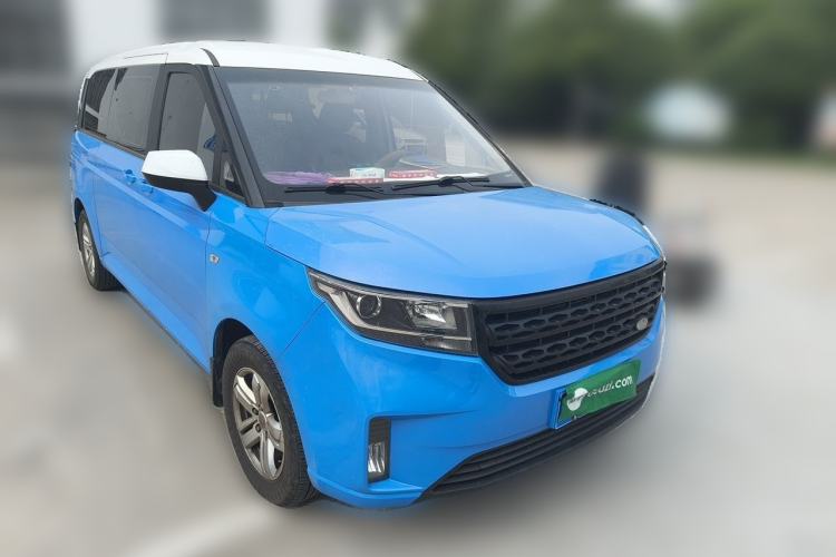 Used Wuling Zhengcheng 2021 1.5T Manual Luxury Version Front Right 45 Deg