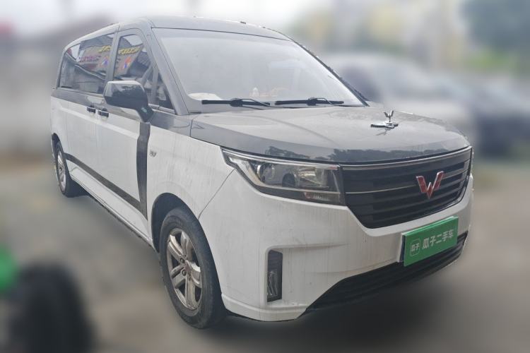 Used Wuling Zhengcheng 2021 1.5T Manual Luxury Version Front Right 45 Deg
