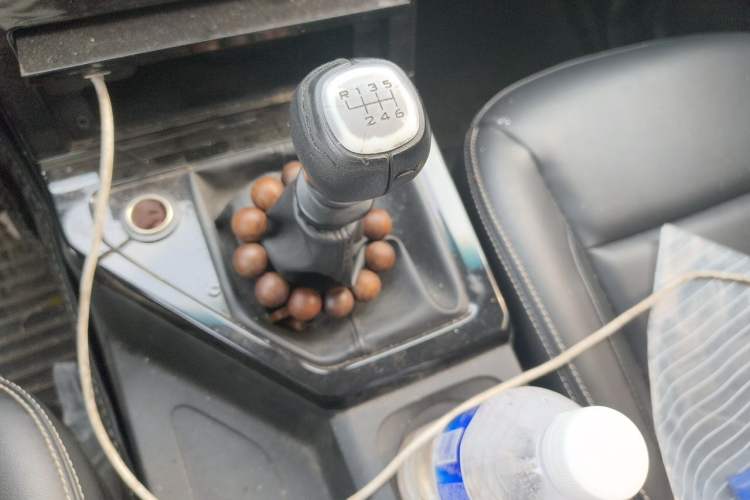Used Wuling Zhengcheng 2021 1.5T Manual Luxury Version Gear Lever