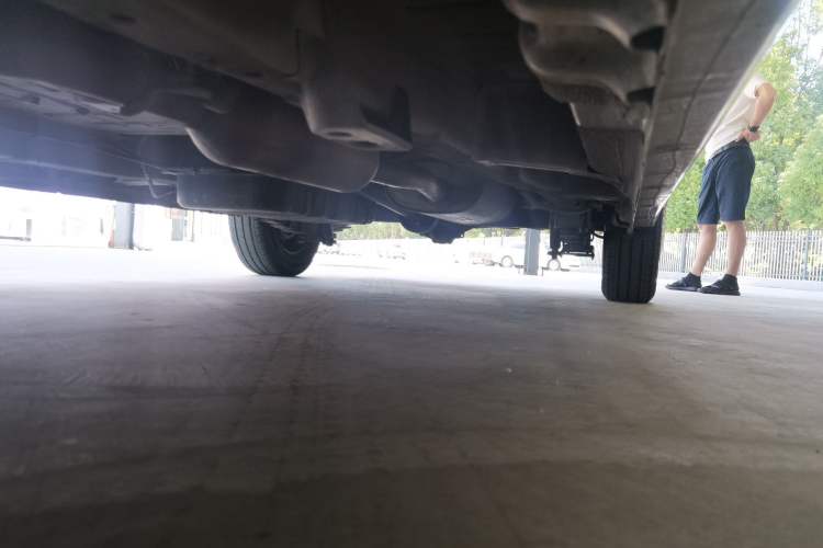 Used Wuling Zhengcheng 2021 1.5T Manual Comfort Version Chassis Front Left