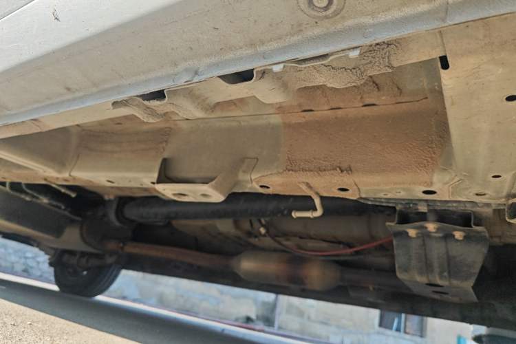 Used Wuling Zhengcheng 2021 1.5T Manual Comfort Version Chassis Front Right