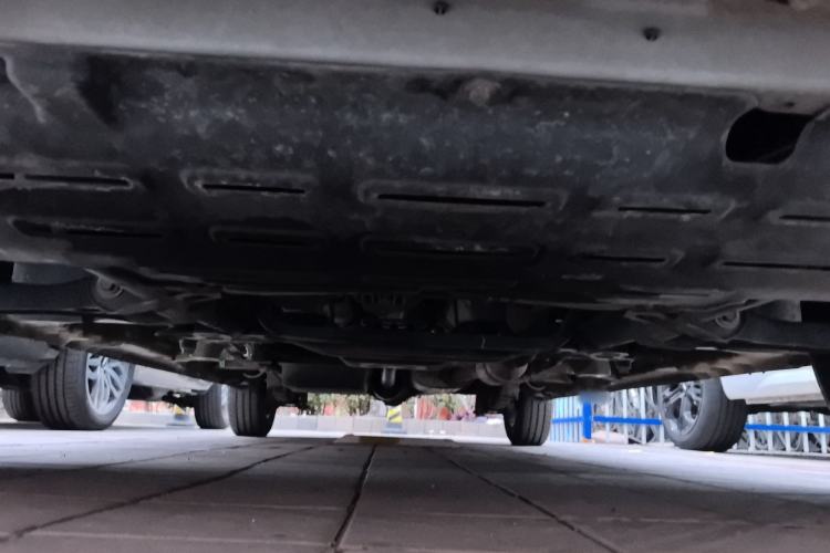 Used Wuling Zhengcheng 2021 1.5T Manual Luxury Version Chassis Front