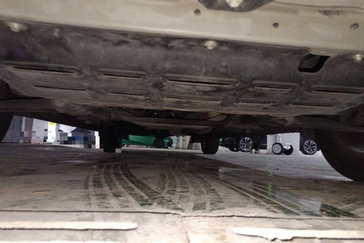 Used Wuling Zhengcheng 2021 1.5T Manual Luxury Version Chassis Front