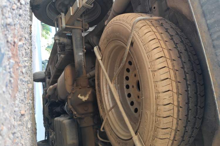 Used Wuling Zhengcheng 2021 1.5T Manual Comfort Version Chassis Rear