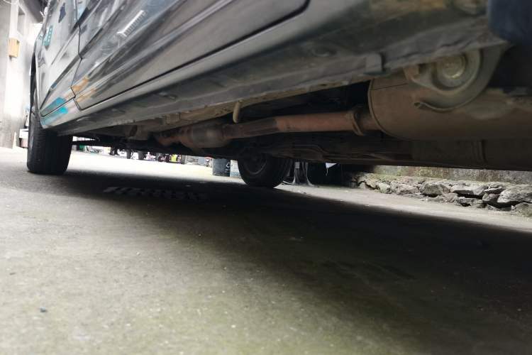 Used Wuling Zhengcheng 2021 1.5T Manual Luxury Version Chassis Rear Left