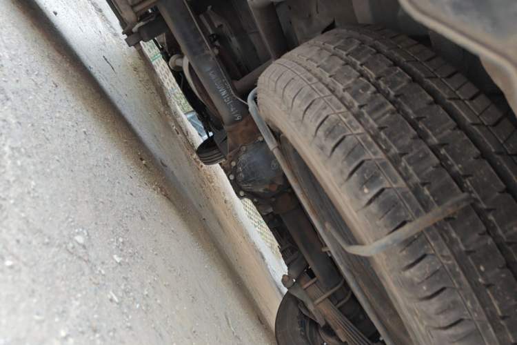 Used Wuling Zhengcheng 2021 1.5T Manual Luxury Version Chassis Rear