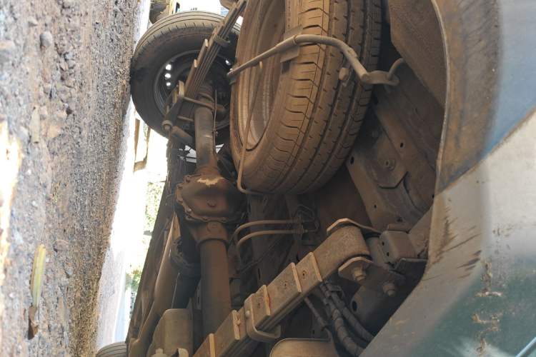 Used Wuling Zhengcheng 2021 1.5T Manual Comfort Version Chassis Rear Right